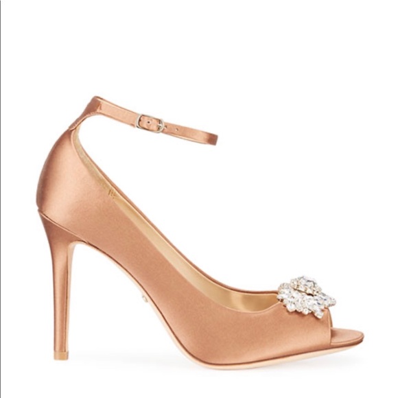 ✨NIB Badgley Mischka Kali Satin Crystal Sandals - Picture 7 of 9